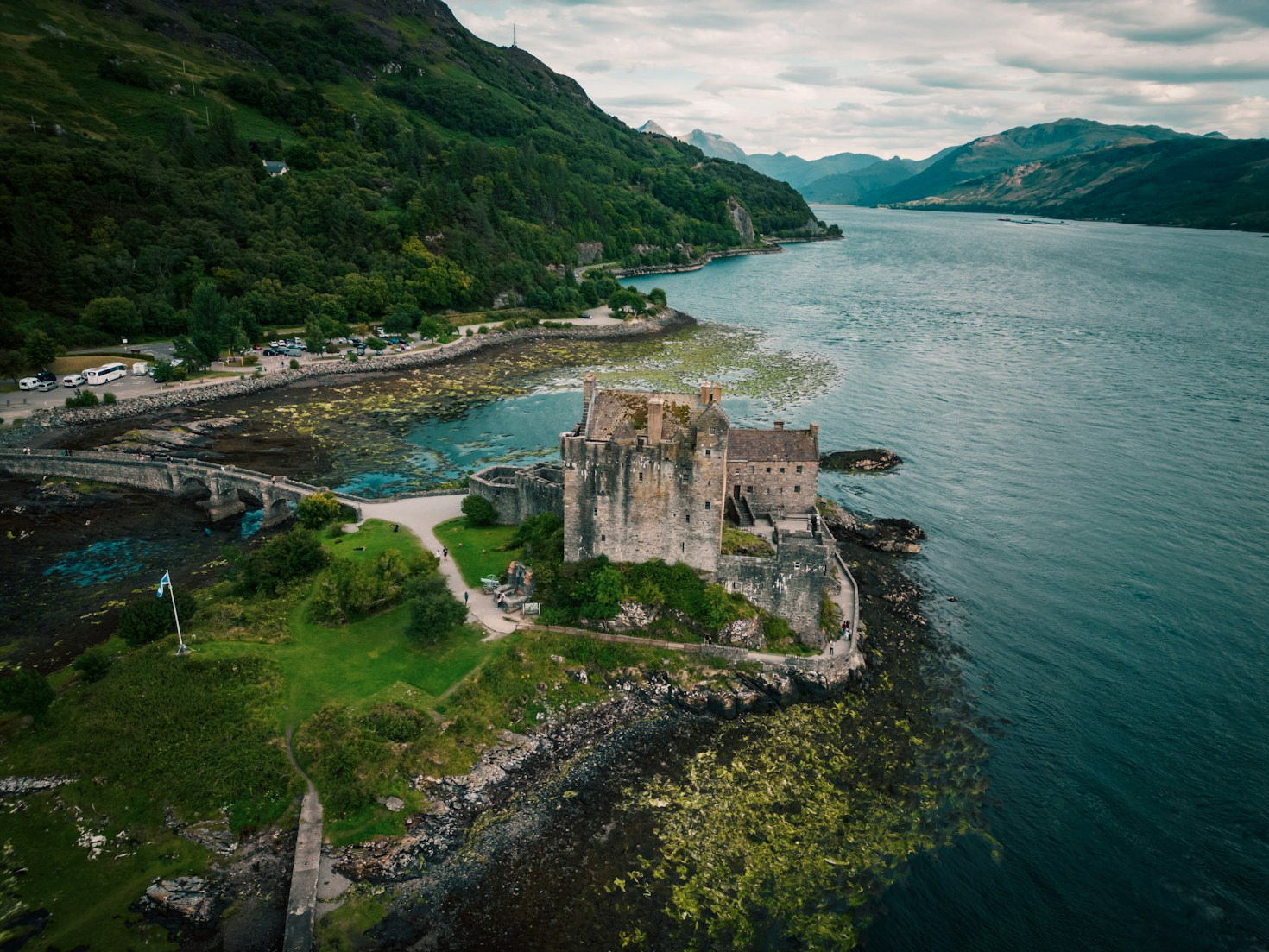 Top Scenic Routes for a Drive Through Scotland